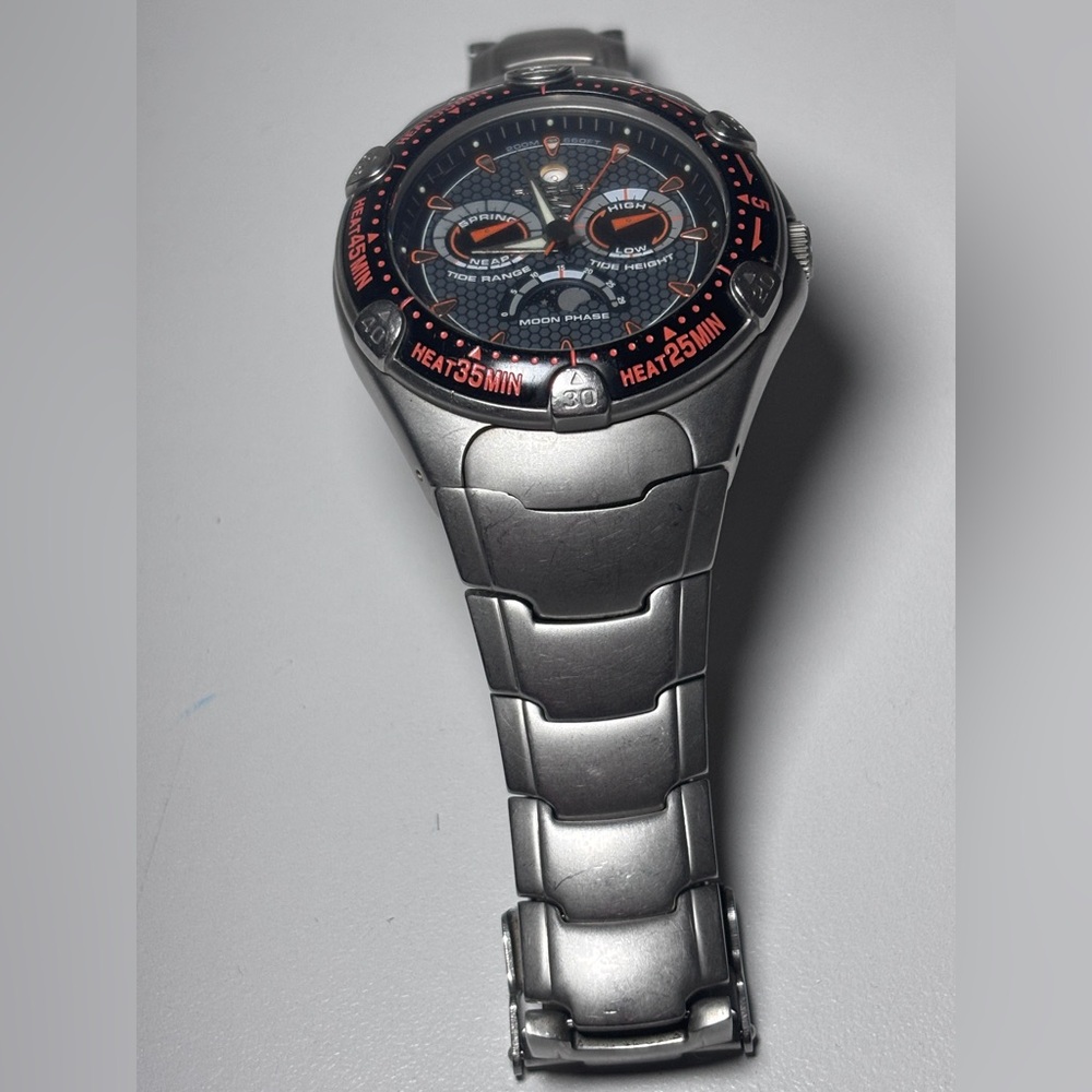 Limited Edition Rip Curl Tide System/Moon Phase Watch Swiss Mov. Stainless Steel - Picture 7 of 7
